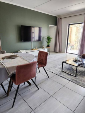 Loadshedding Equipped 2-Bed Apartment in Waterfall, Waterfall City